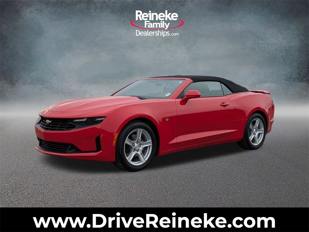 Used 2023 Red Chevrolet 1LT image 1