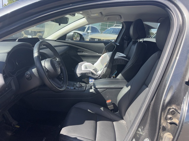 2022 Mazda CX-30 2.5 Select photo 4