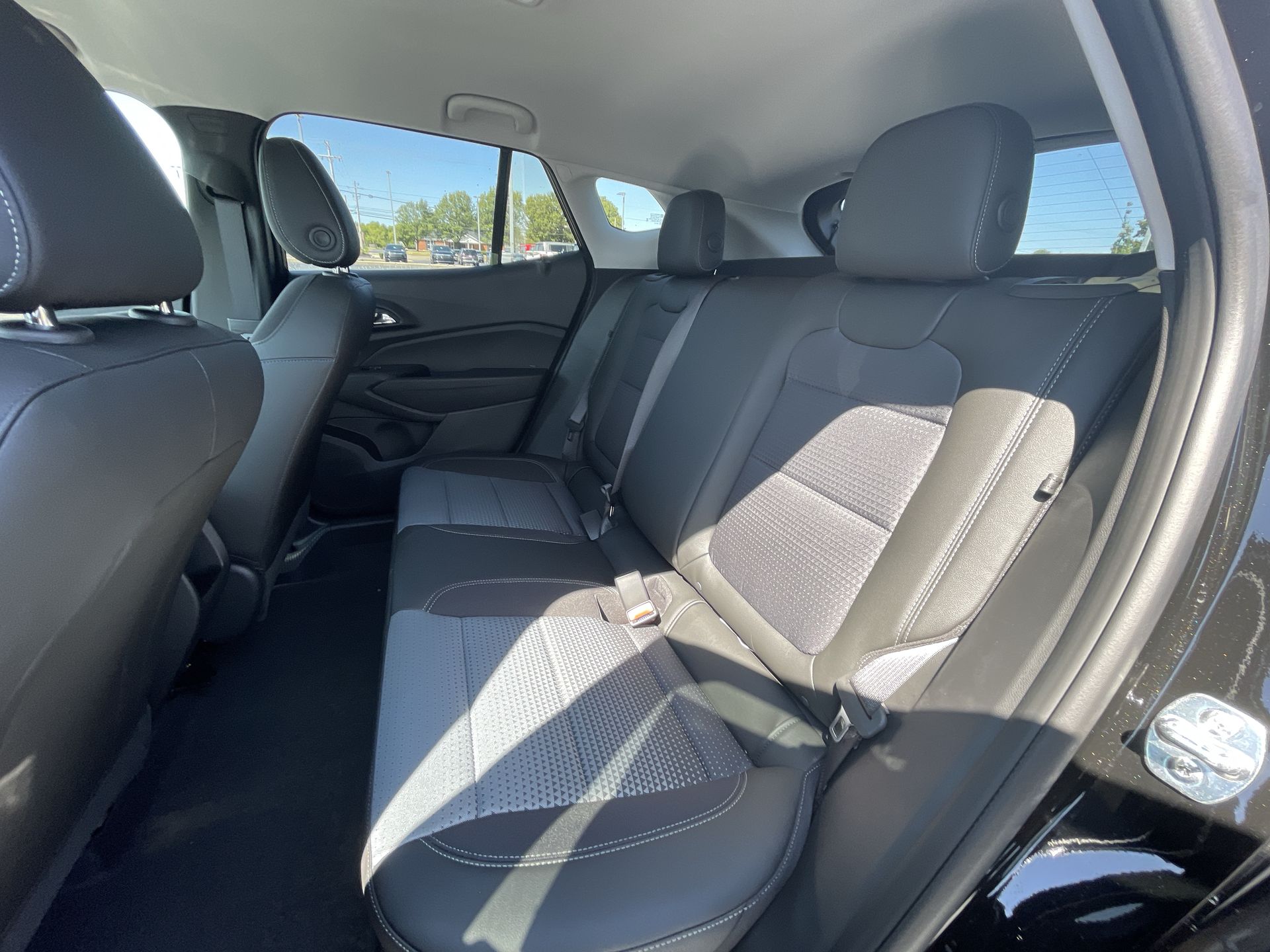 2025 Chevrolet Trax LT photo 50