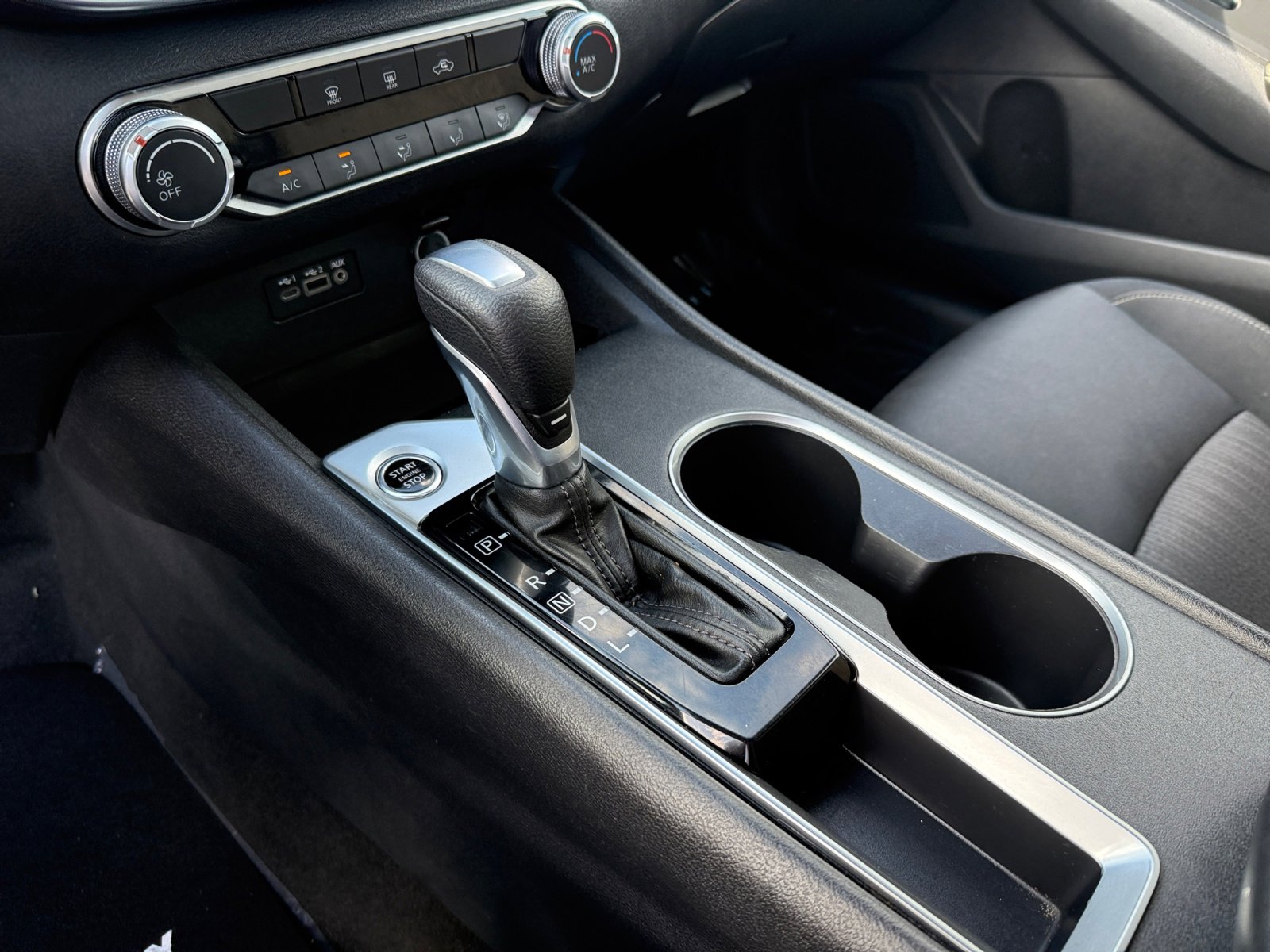 2022 Nissan Altima 2.5 SV photo 13