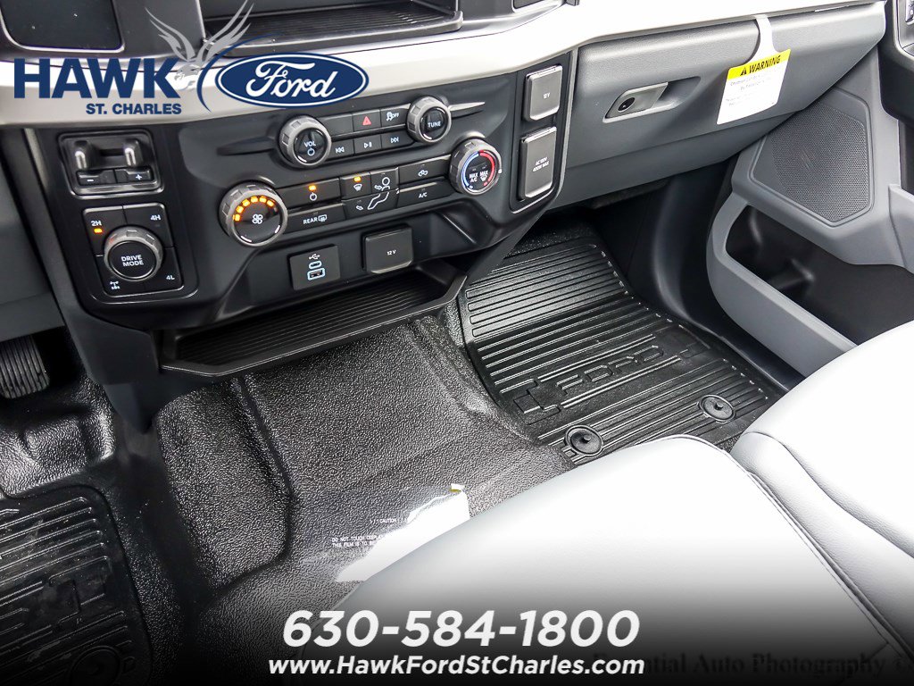 2026 FORD F-350 - Image 13