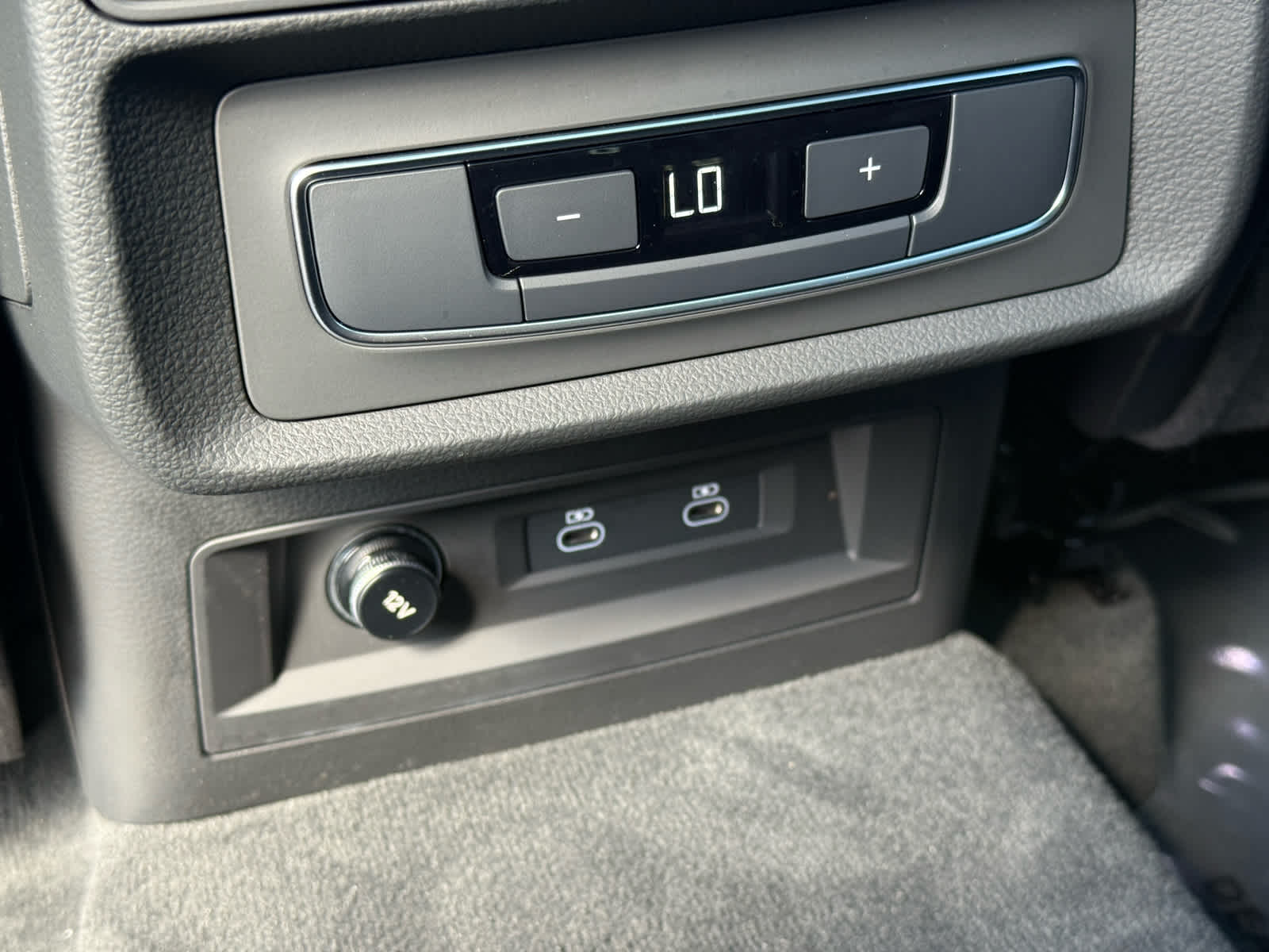 2024 Audi Q7 Premium Plus photo 28