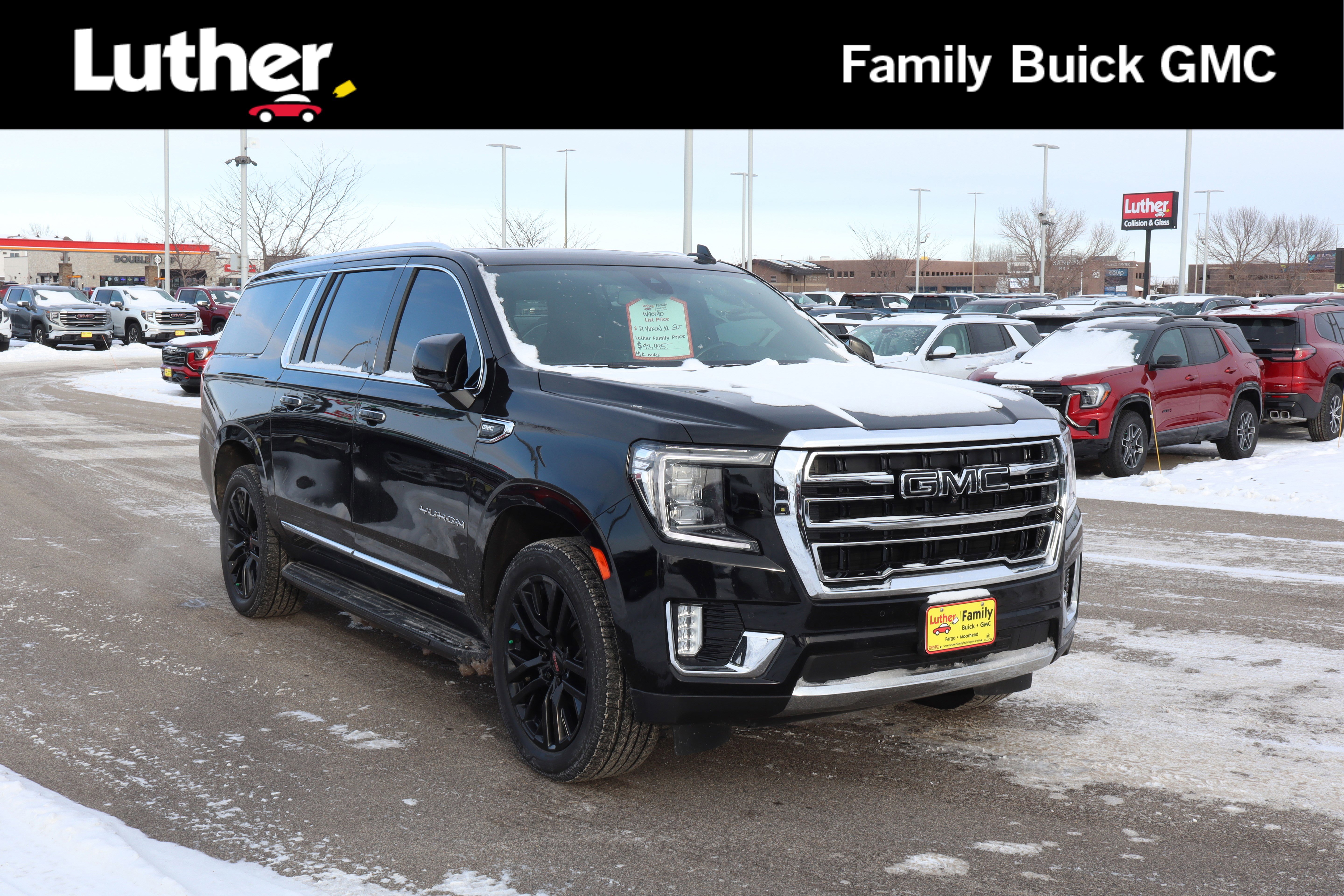 2021 GMC Yukon XL SLT's photo