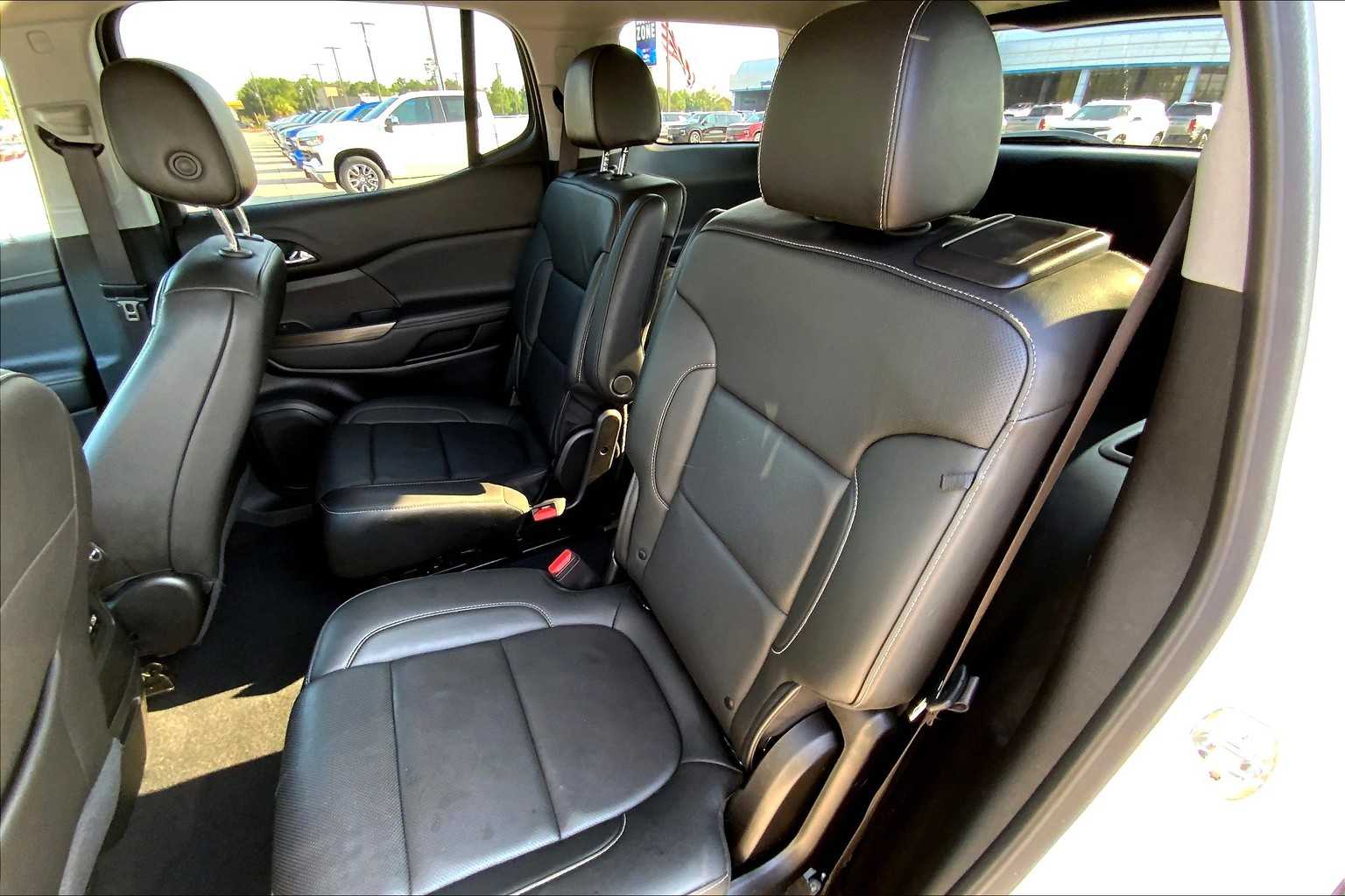 2023 Gmc Acadia SLT photo 19