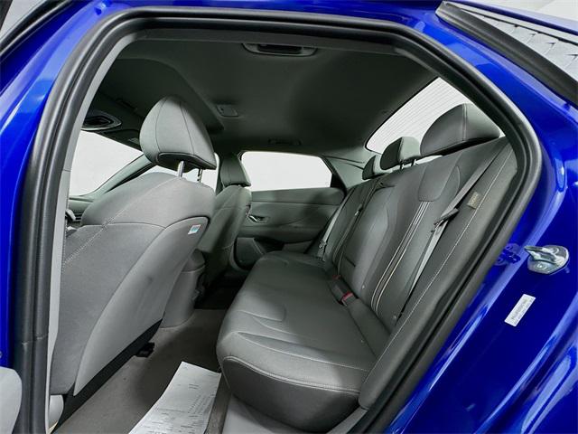 2025 Hyundai Elantra SEL Convenience photo 32