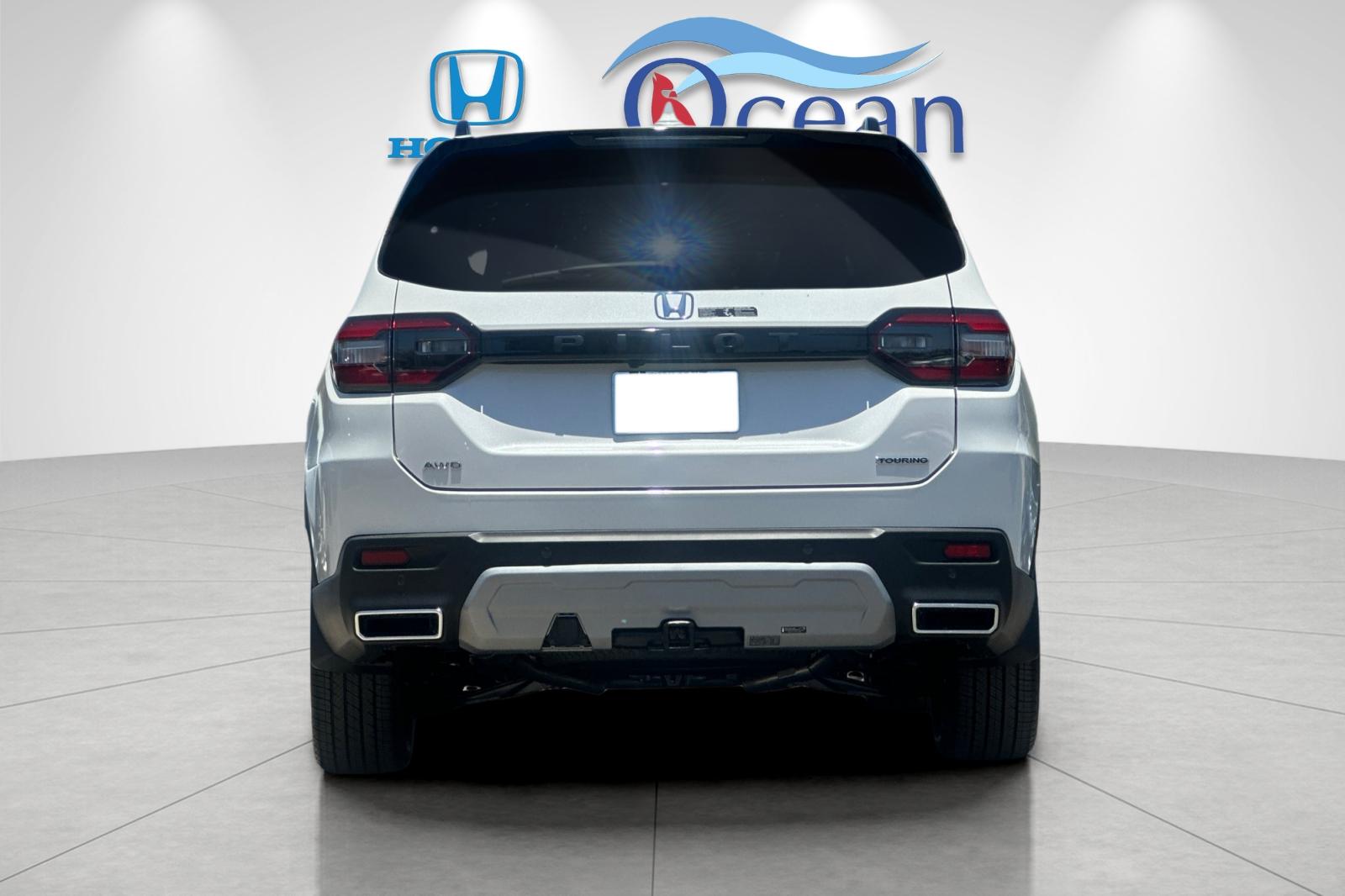 2025 Honda Pilot Touring photo 3