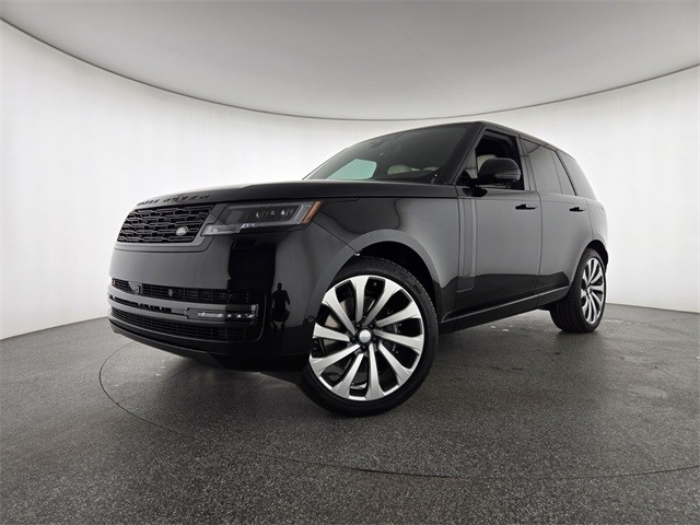 2025 Land Rover Range Rover SE's photo