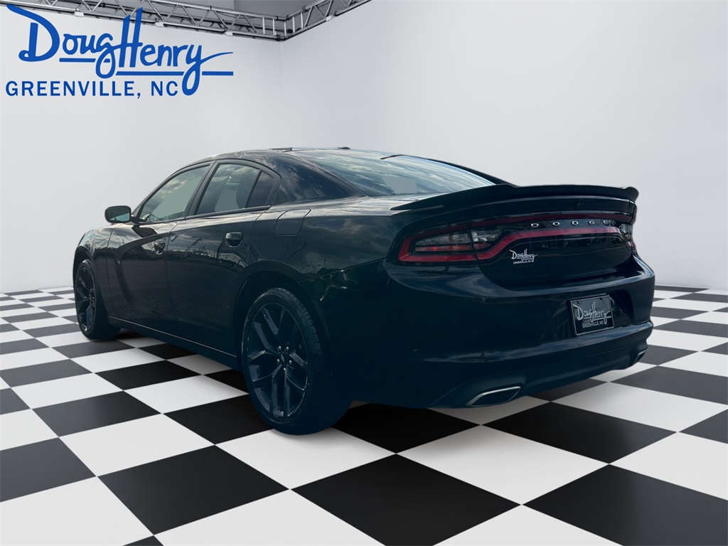 2019 Dodge Charger SXT photo 3