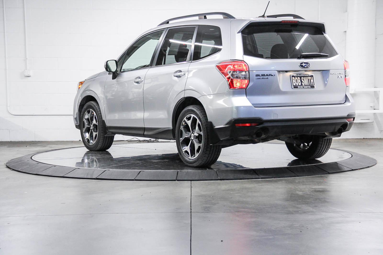 2014 Subaru Forester 2.0XT Touring photo 4