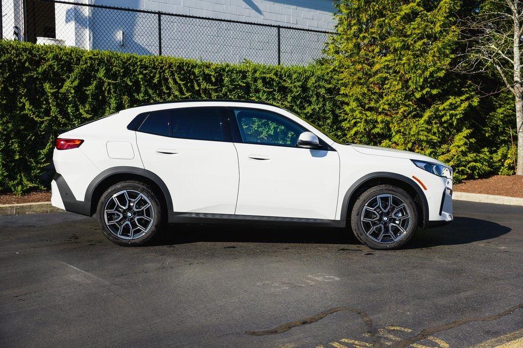 2025 Bmw X2 xDrive28i photo 2