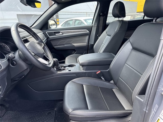 2021 Volkswagen Atlas Cross Sport V6 SE Technology photo 13
