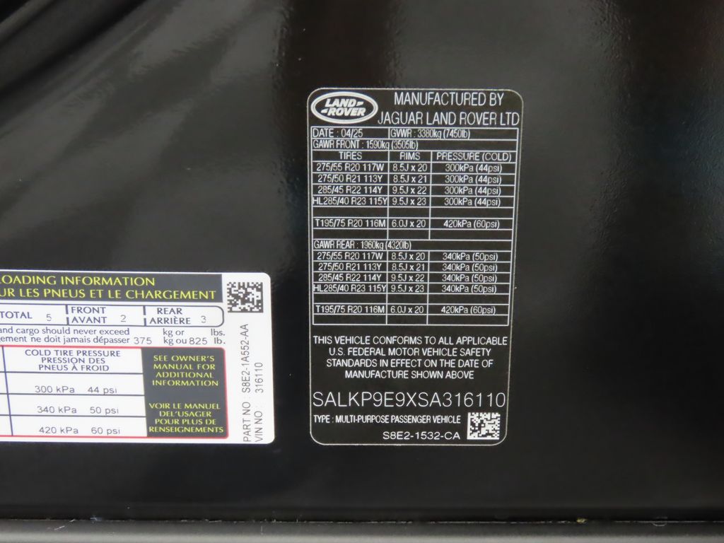 2025 Land Rover Range Rover SE photo 32