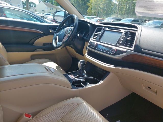 2017 Toyota Highlander Hybrid Limited photo 9
