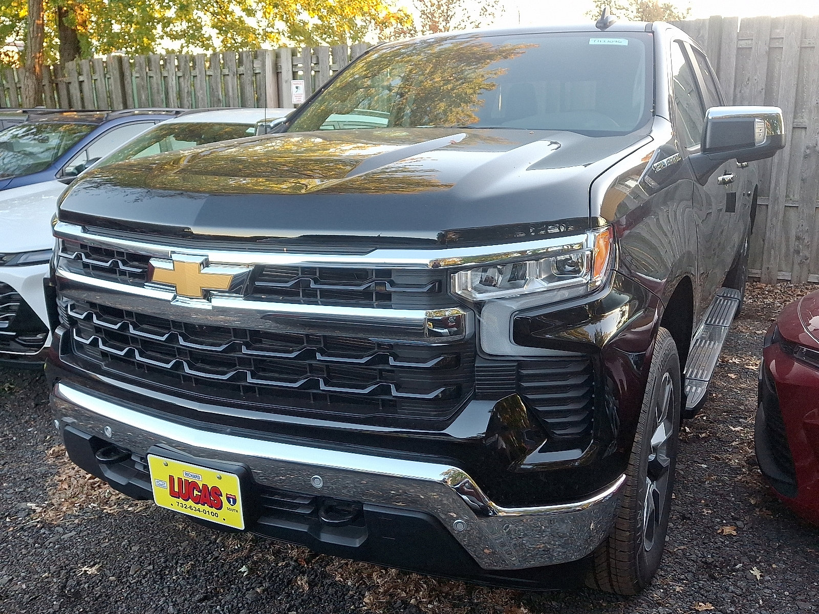2026 Chevrolet Silverado 1500 LT photo 2