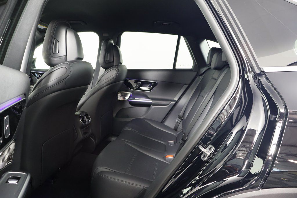 2025 Mercedes Benz GLC 300 4MATIC photo 6
