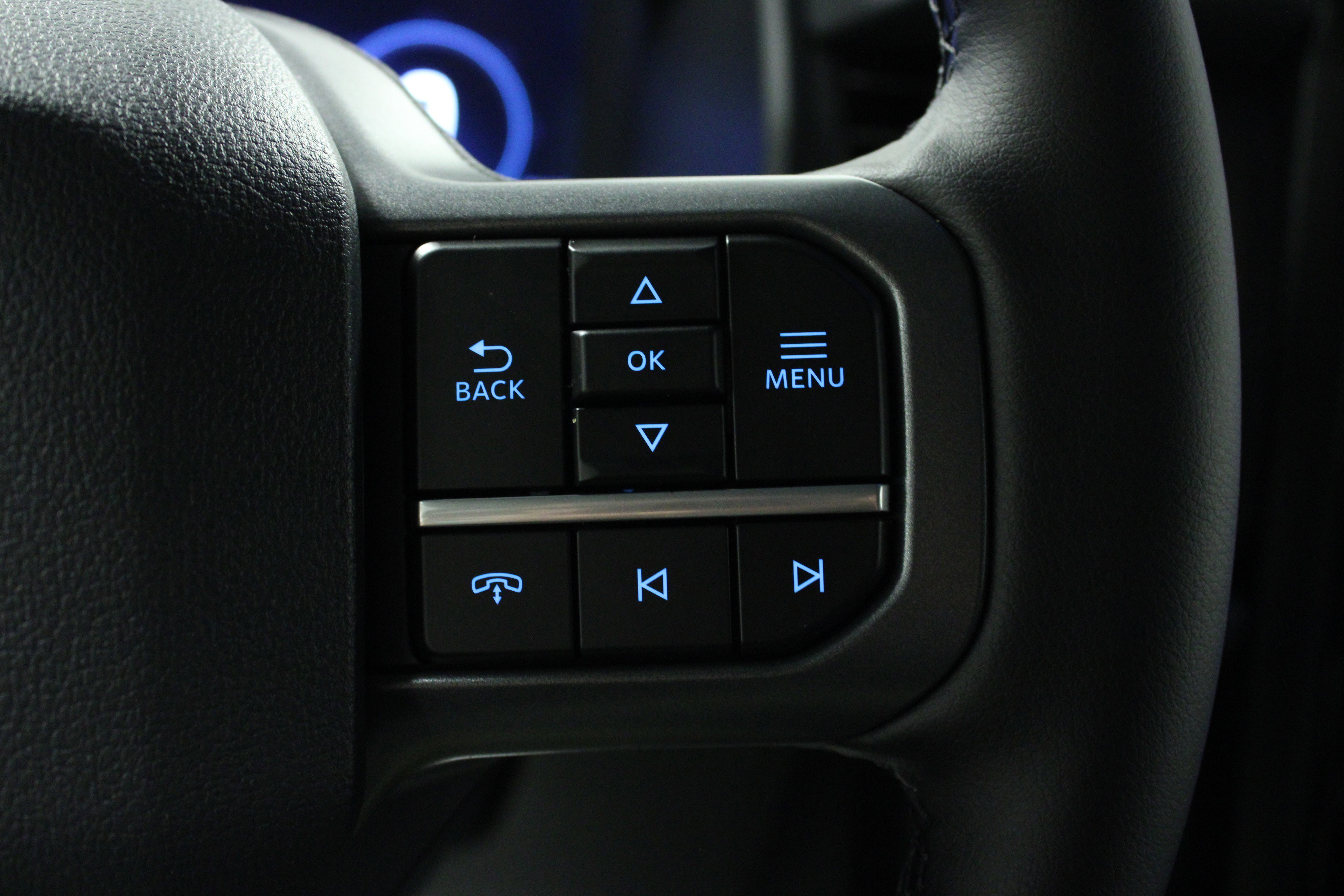 2025 Ford F-150 Lightning photo 16