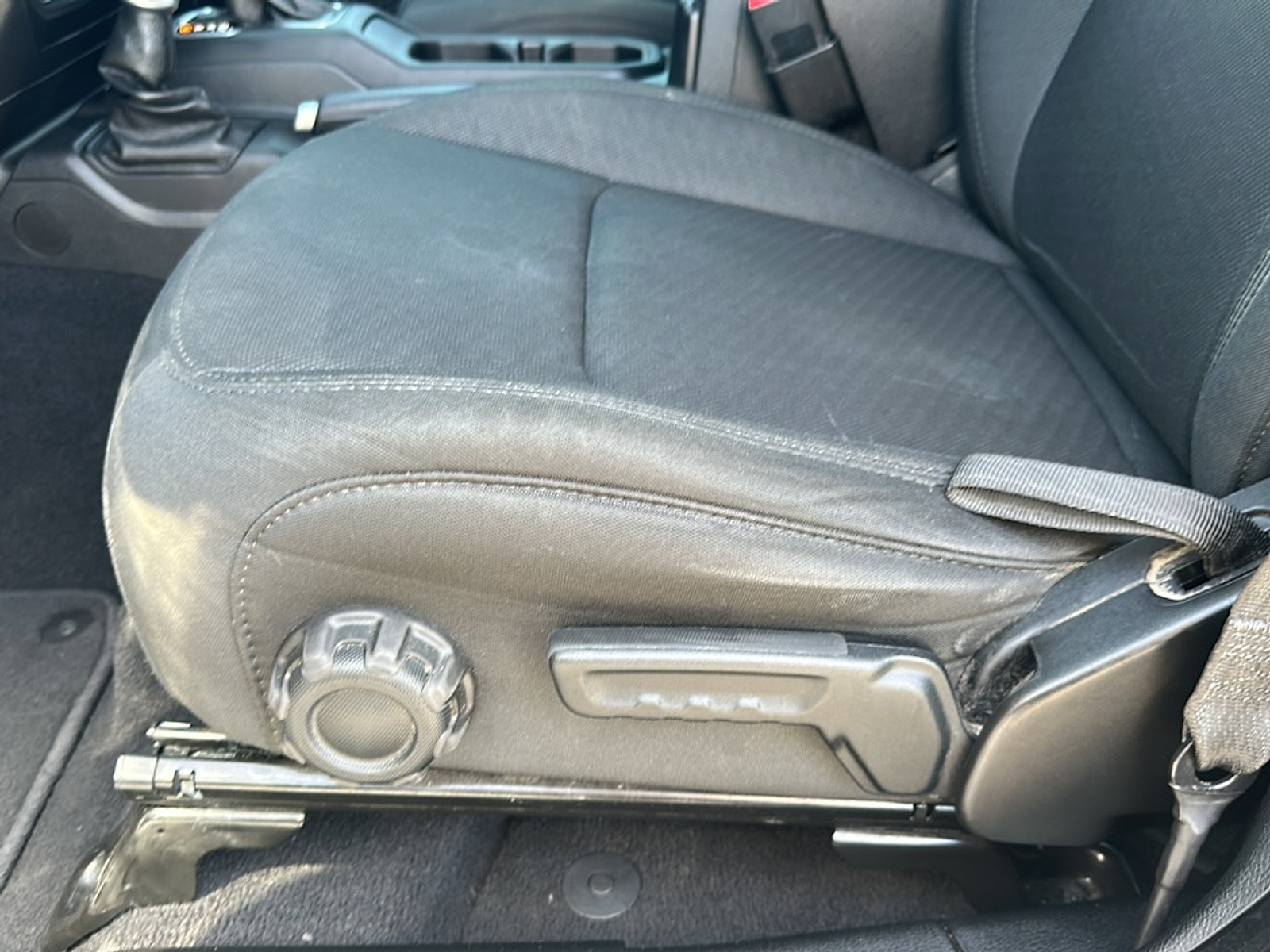 2020 Jeep Gladiator Altitude photo 4