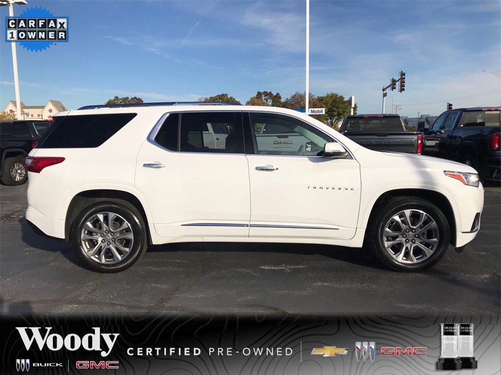 2021 Chevrolet Traverse Premier photo 3