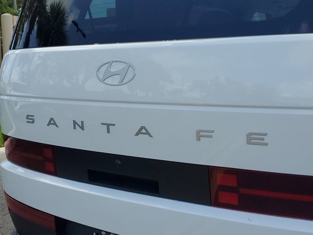 2026 Hyundai Santa Fe SE photo 4