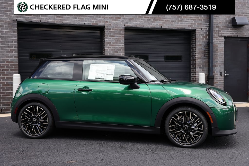 2025 Mini Cooper S Iconic photo 3