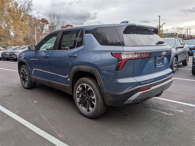 2026 Chevrolet Equinox LT photo 2