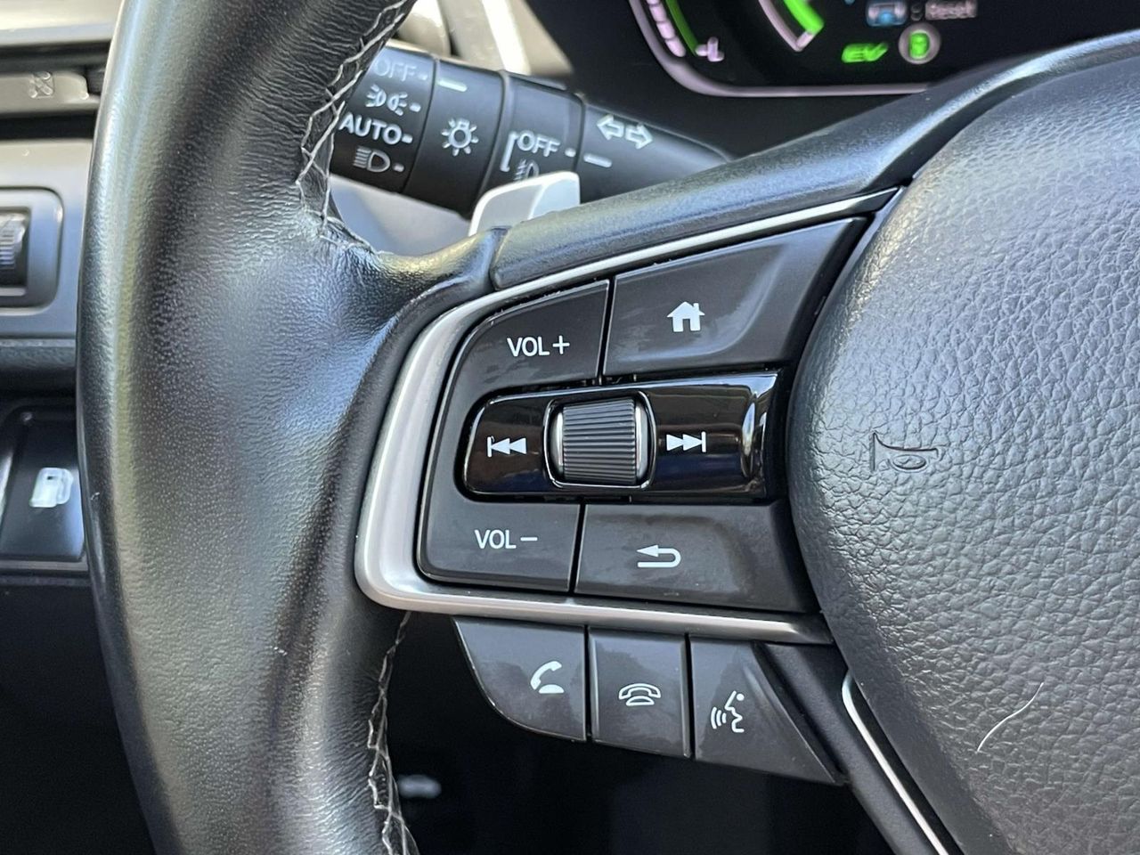 2022 Honda Insight Touring photo 20