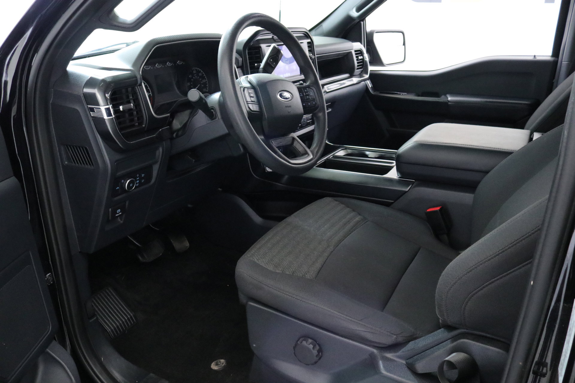 2022 Ford F-150 XL photo 18