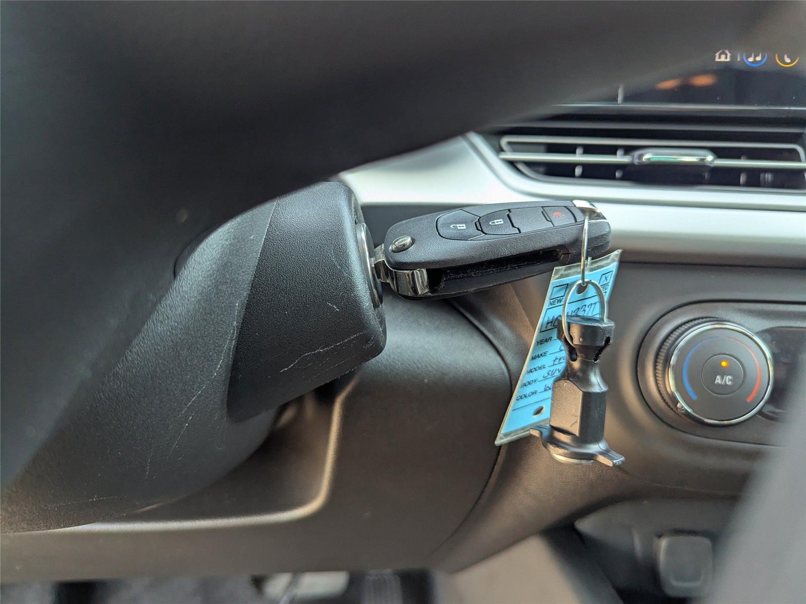 2025 Chevrolet Trax LS photo 24