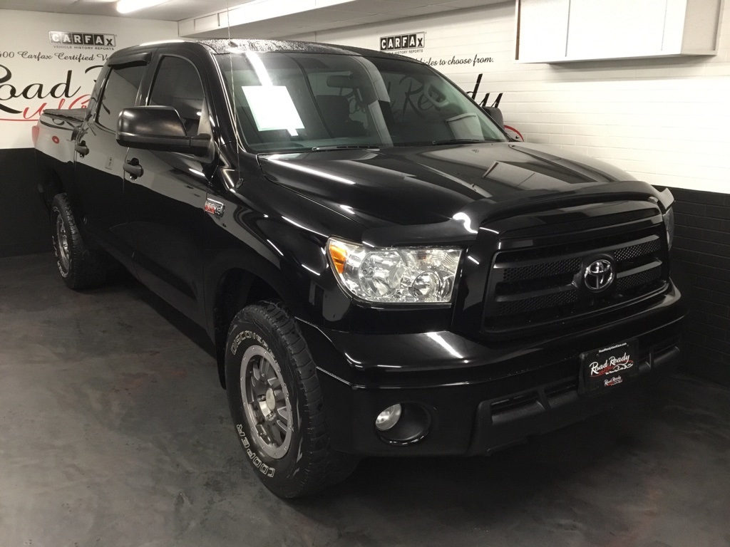 2011 Toyota Tundra Limited photo 2