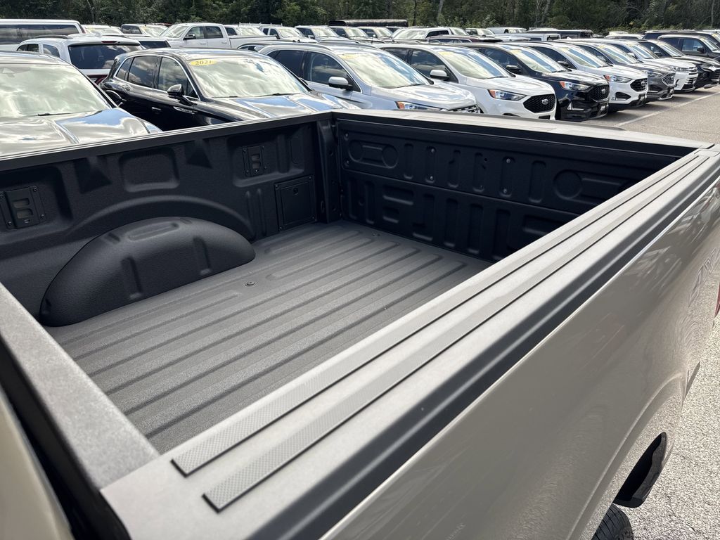 2025 Ford F-150 Lariat photo 11