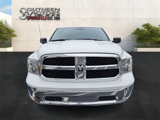 2024 Ram 1500 Classic SLT photo 3