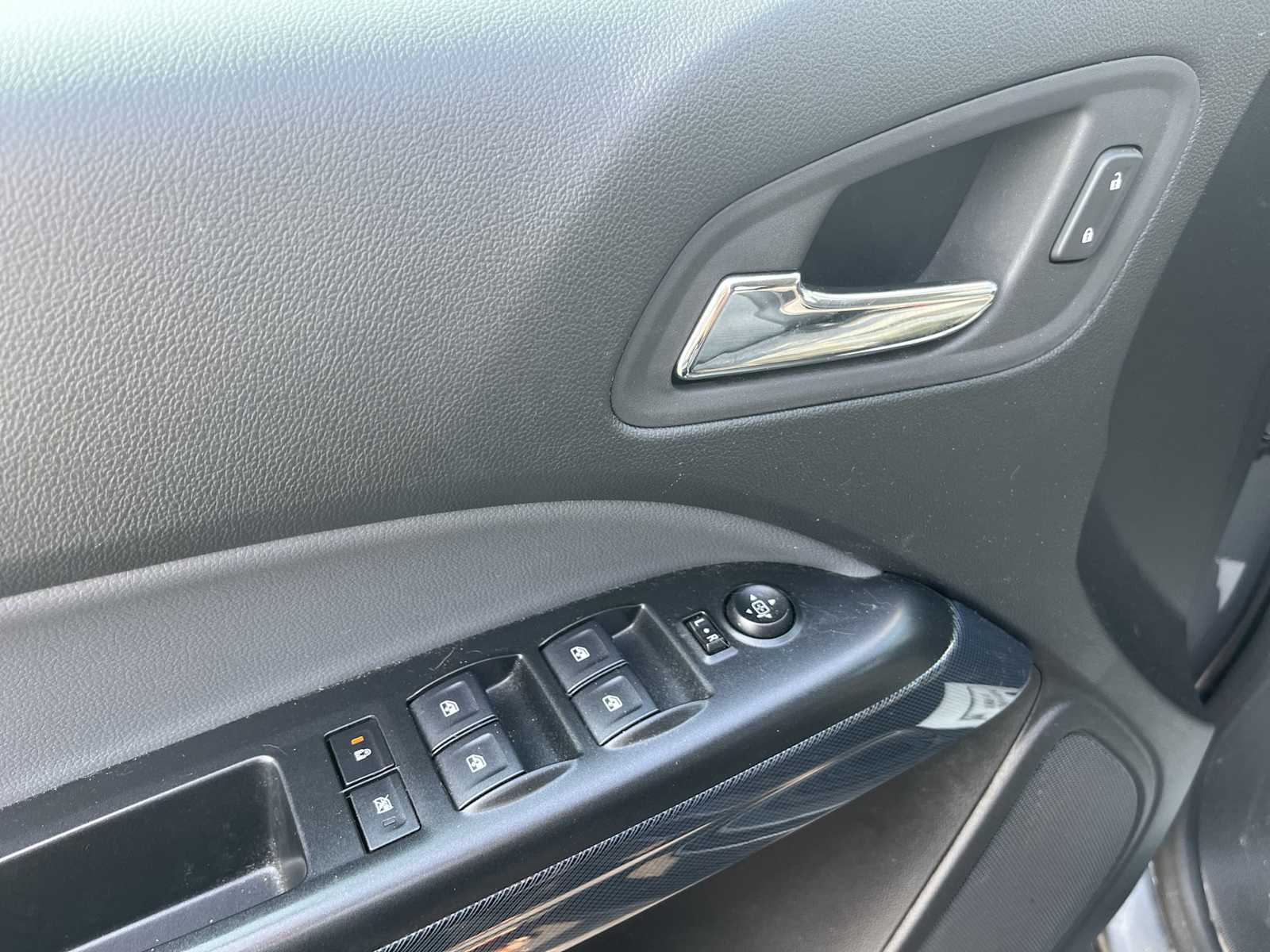 2022 Chevrolet Colorado Z71 photo 12