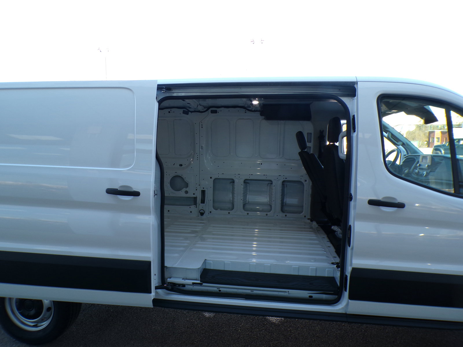 2024 Ford Transit Cargo Van photo 20