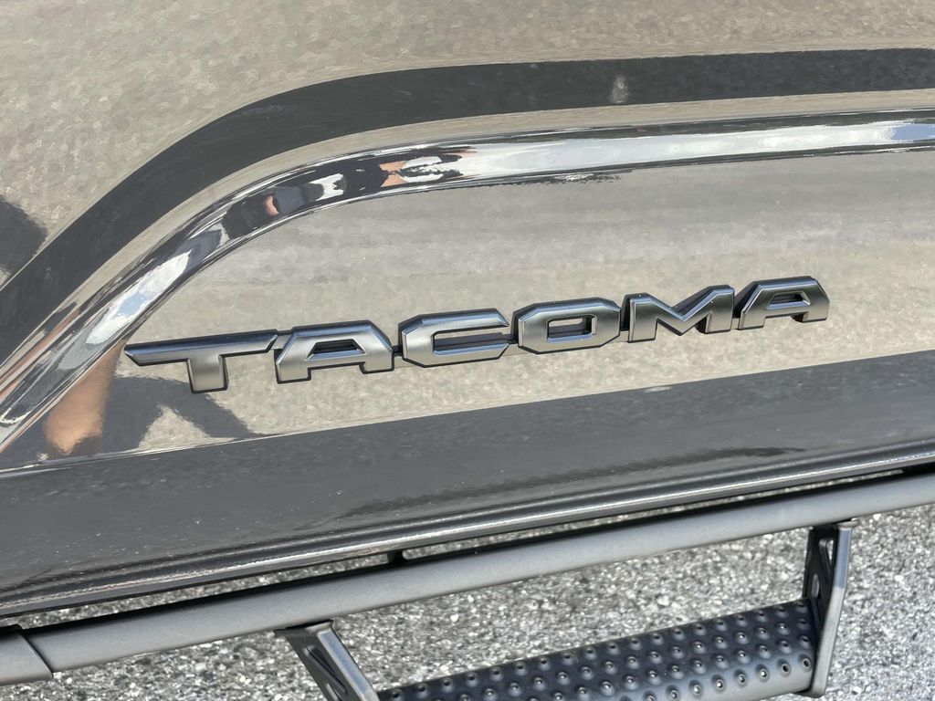 2025 Toyota Tacoma TRD Off-Road 4x4 Double Cab photo 6