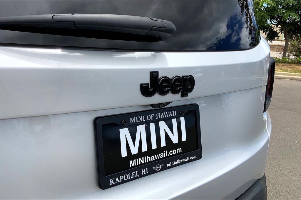 2017 Jeep Renegade Latitude North Edition photo 29