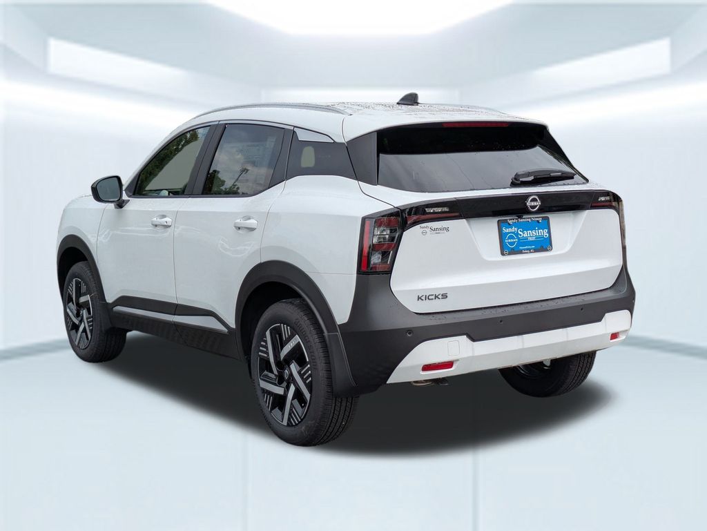 2026 Nissan Kicks SV photo 2