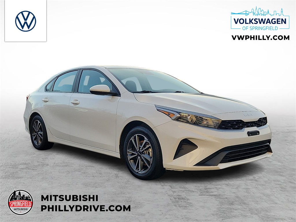 2023 Kia Forte LXS's photo