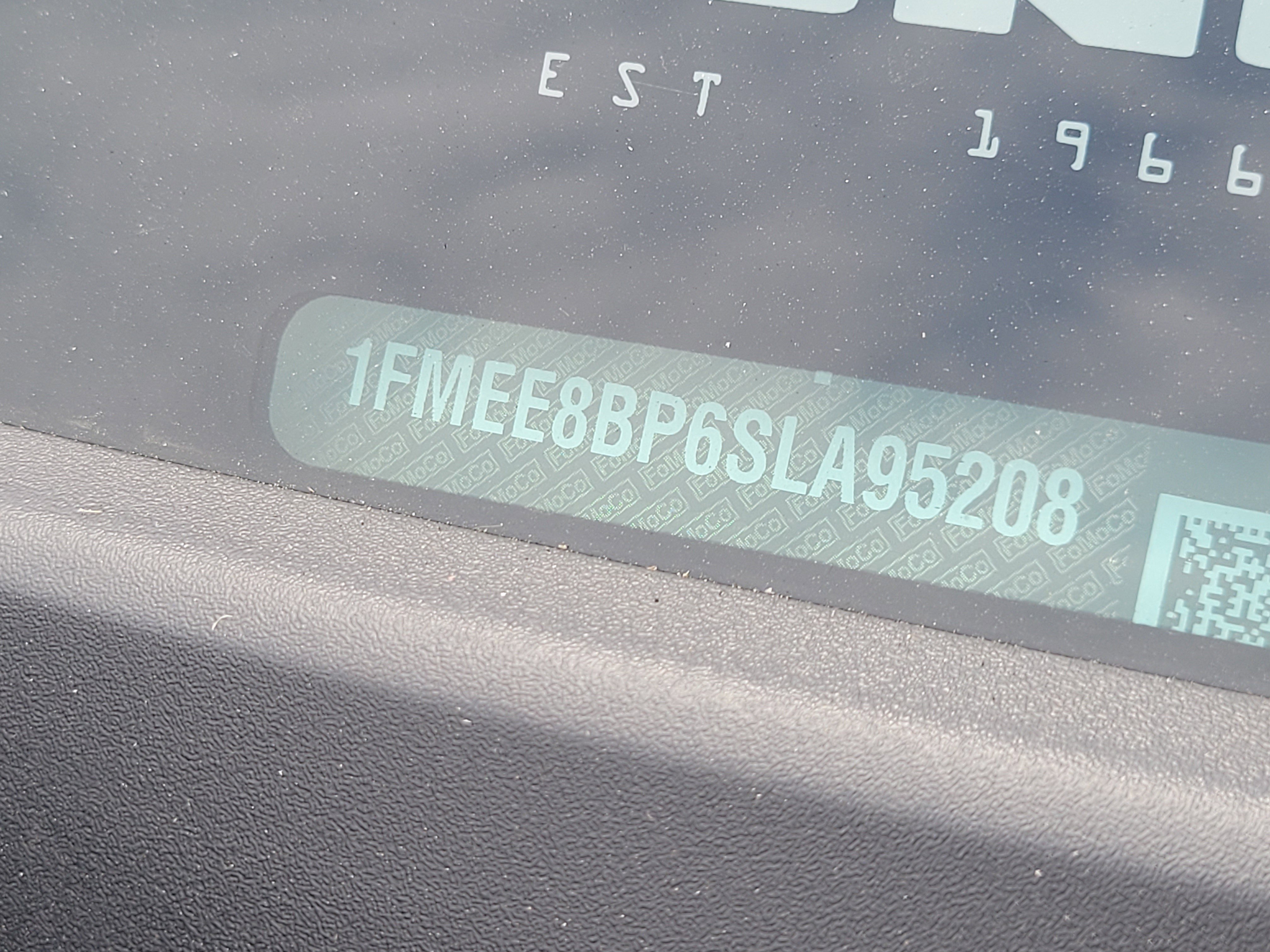 2025 Ford Bronco Outer Banks photo 2
