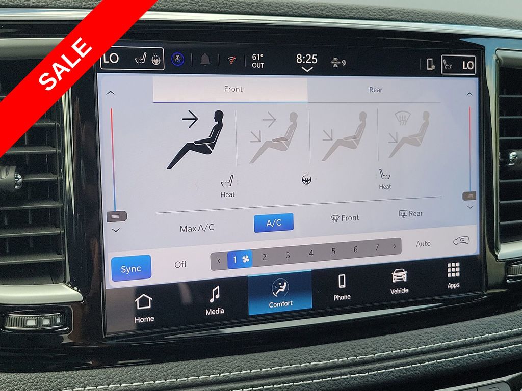 2025 Chrysler Pacifica photo 31