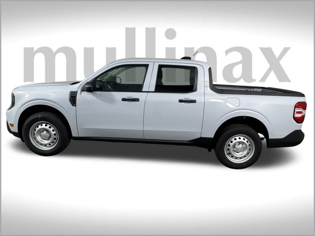 2025 Ford Maverick XL photo 2