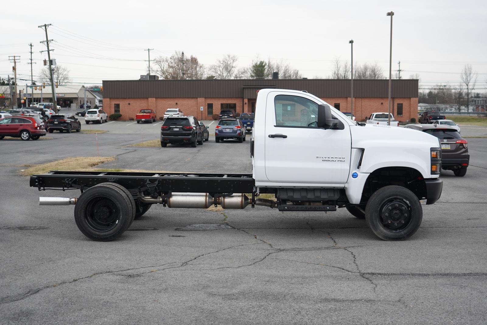2024 Chevrolet Silverado 6500HD Work Truck photo 2