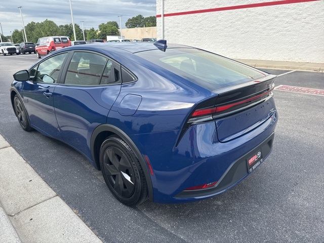 2024 Toyota Prius LE photo 4