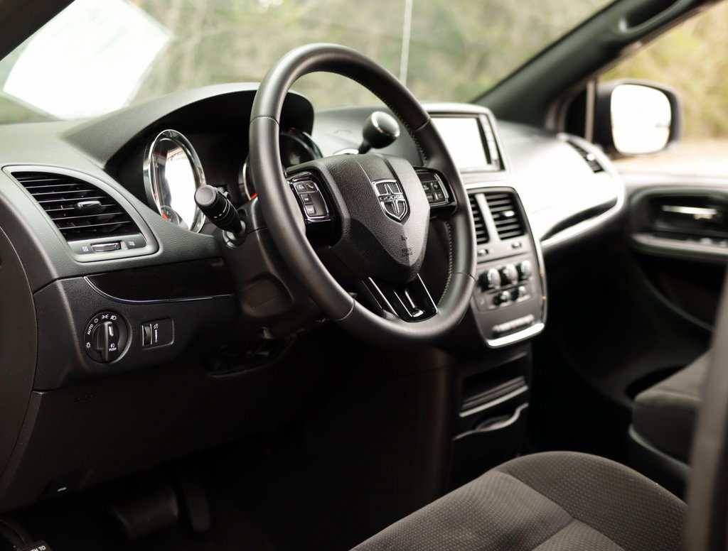 2018 Dodge Grand Caravan SE photo 9