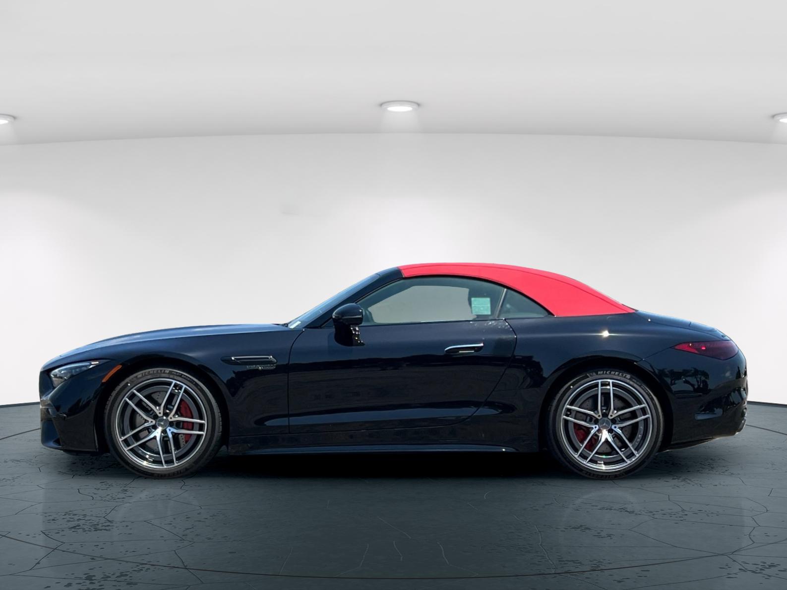2024 Mercedes Benz SL 55 AMG photo 3