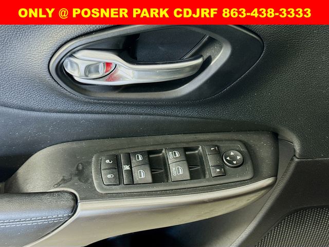 2021 Jeep Cherokee Latitude photo 15