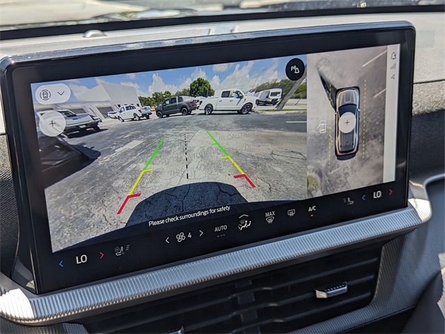 2025 Ford Explorer ST-Line photo 13