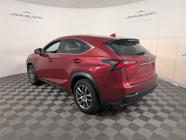 2015 Lexus NX 300h Luxury photo 3