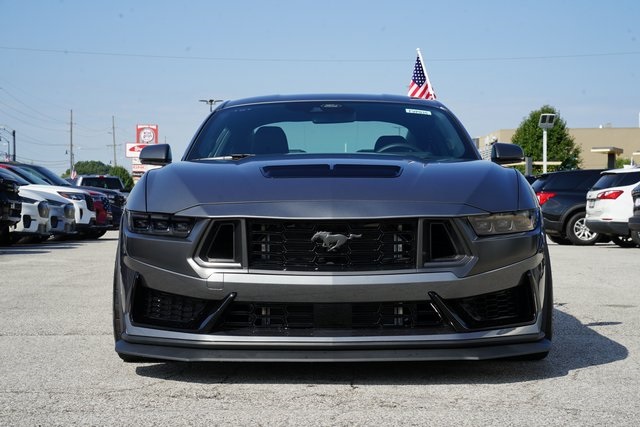 2025 Ford Mustang Dark Horse photo 2