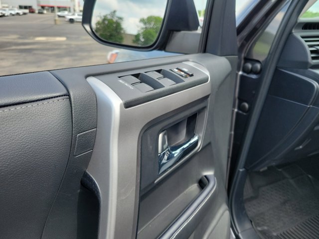 2023 Toyota 4Runner SR5 photo 16