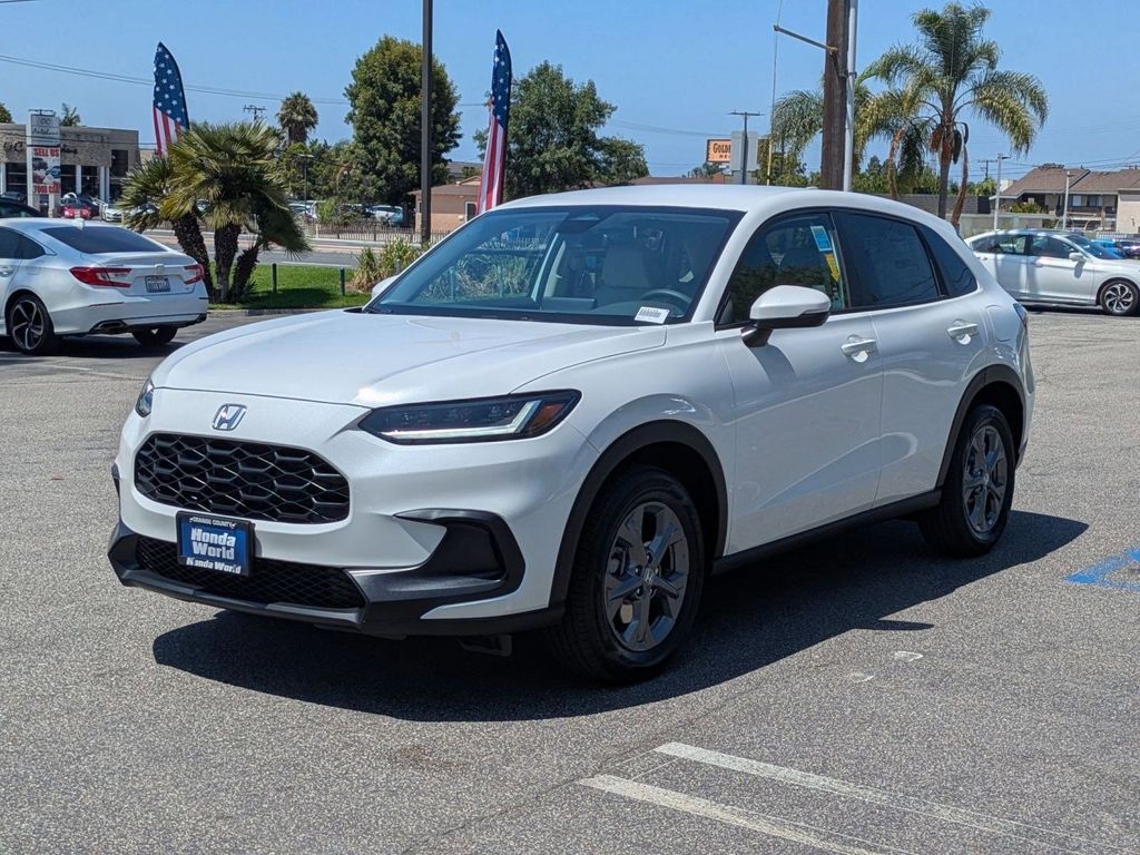 2026 Honda HR-V LX photo 3